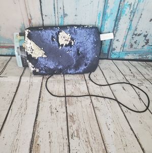 Two Way Table Sleeve.